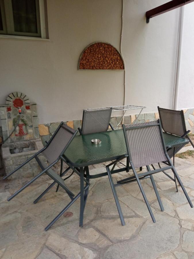 Sofia'S Garden Apartman Néa Péramos Kültér fotó