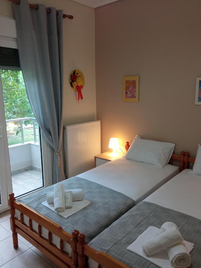 Sofia'S Garden Apartman Néa Péramos Kültér fotó