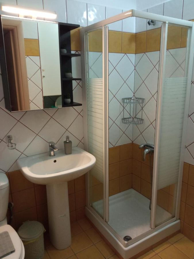 Sofia'S Garden Apartman Néa Péramos Kültér fotó