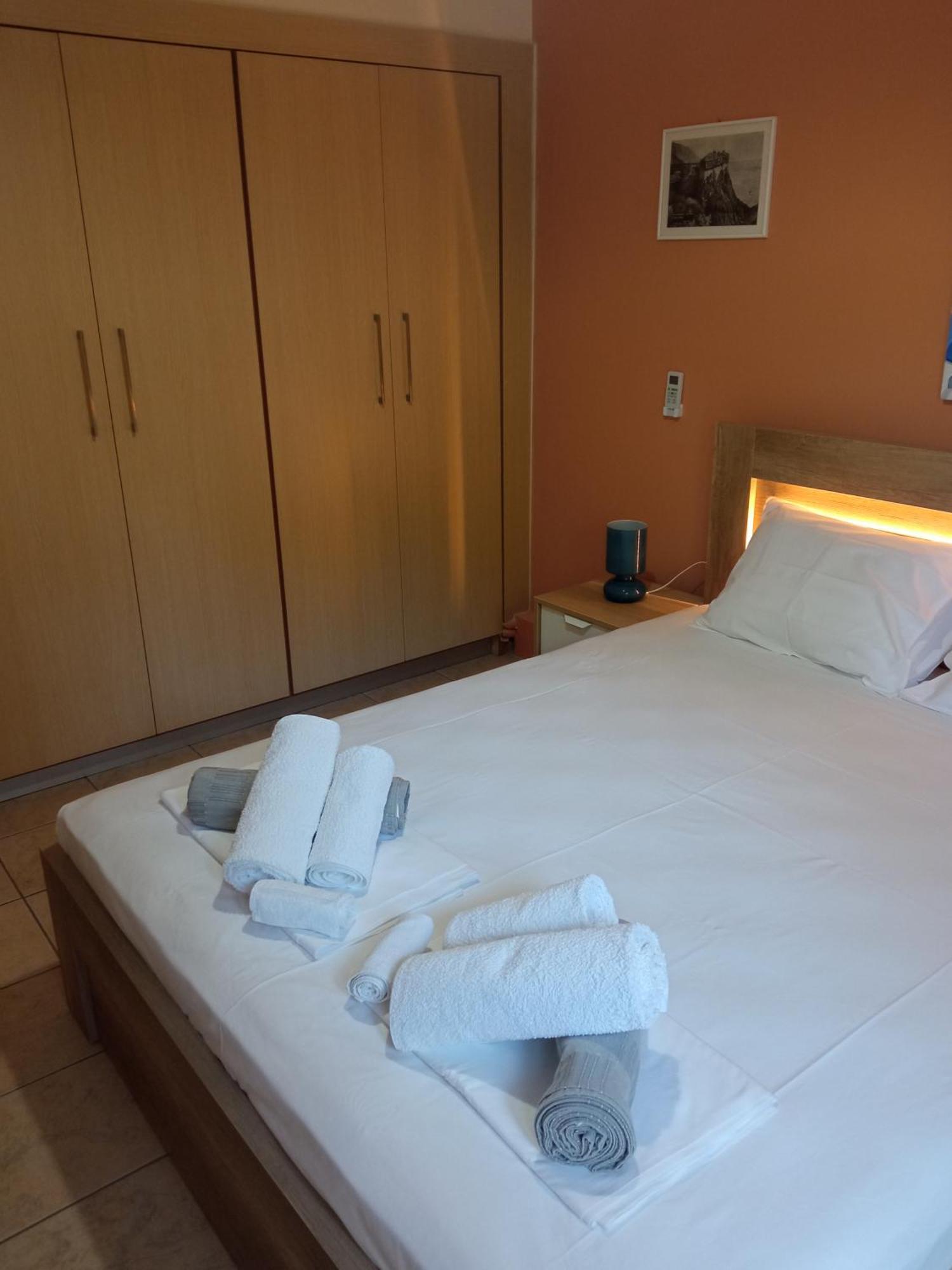Sofia'S Garden Apartman Néa Péramos Kültér fotó